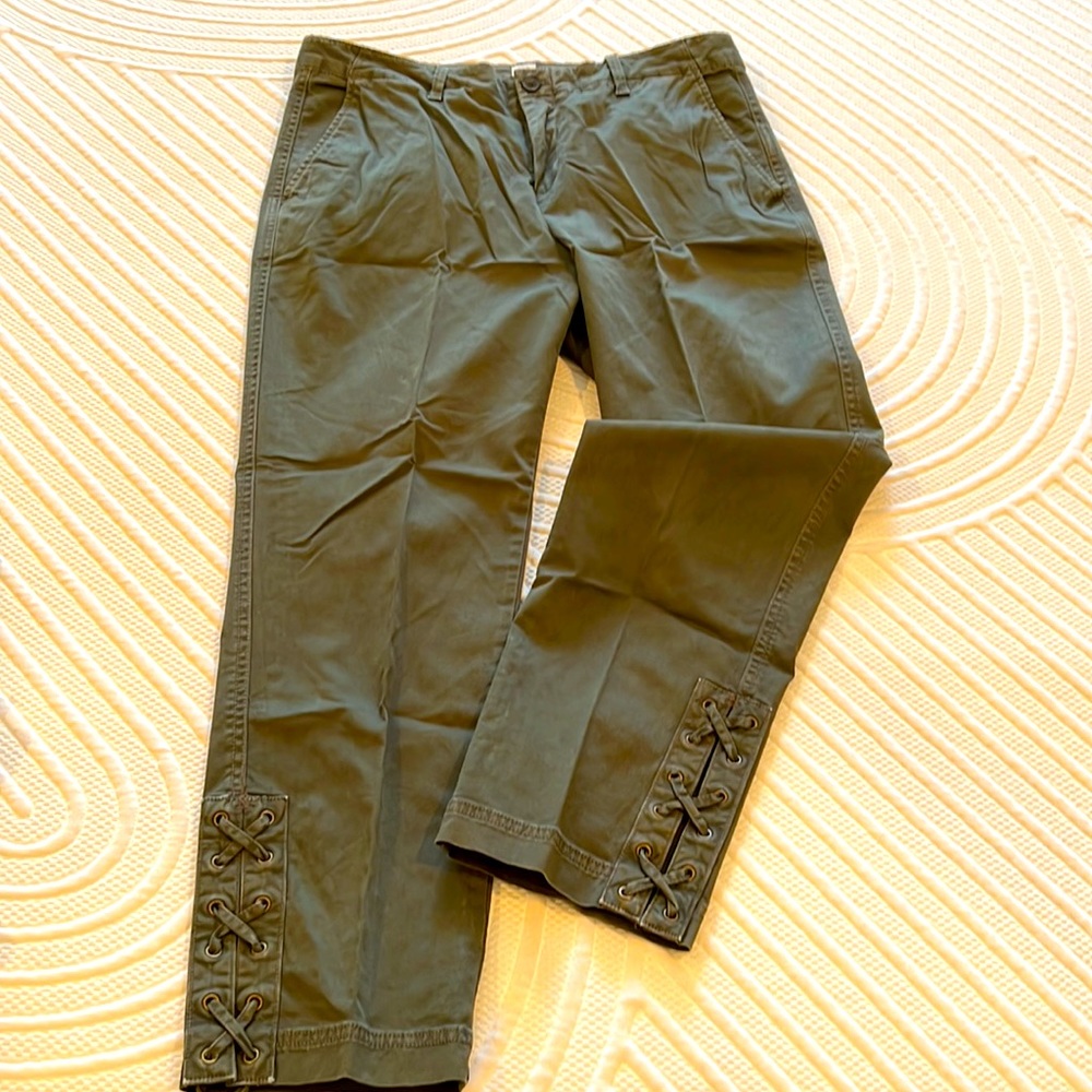 Ankle olive green pants